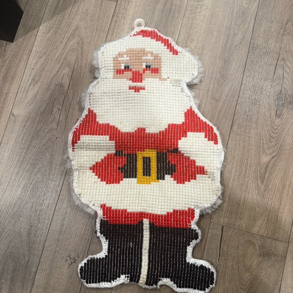 Vintage Santa latch hook hanging completed Christmas large 28” - Picture 5 of 6